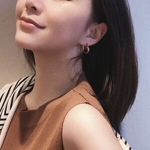 Elegant Gold Hoop Earrings